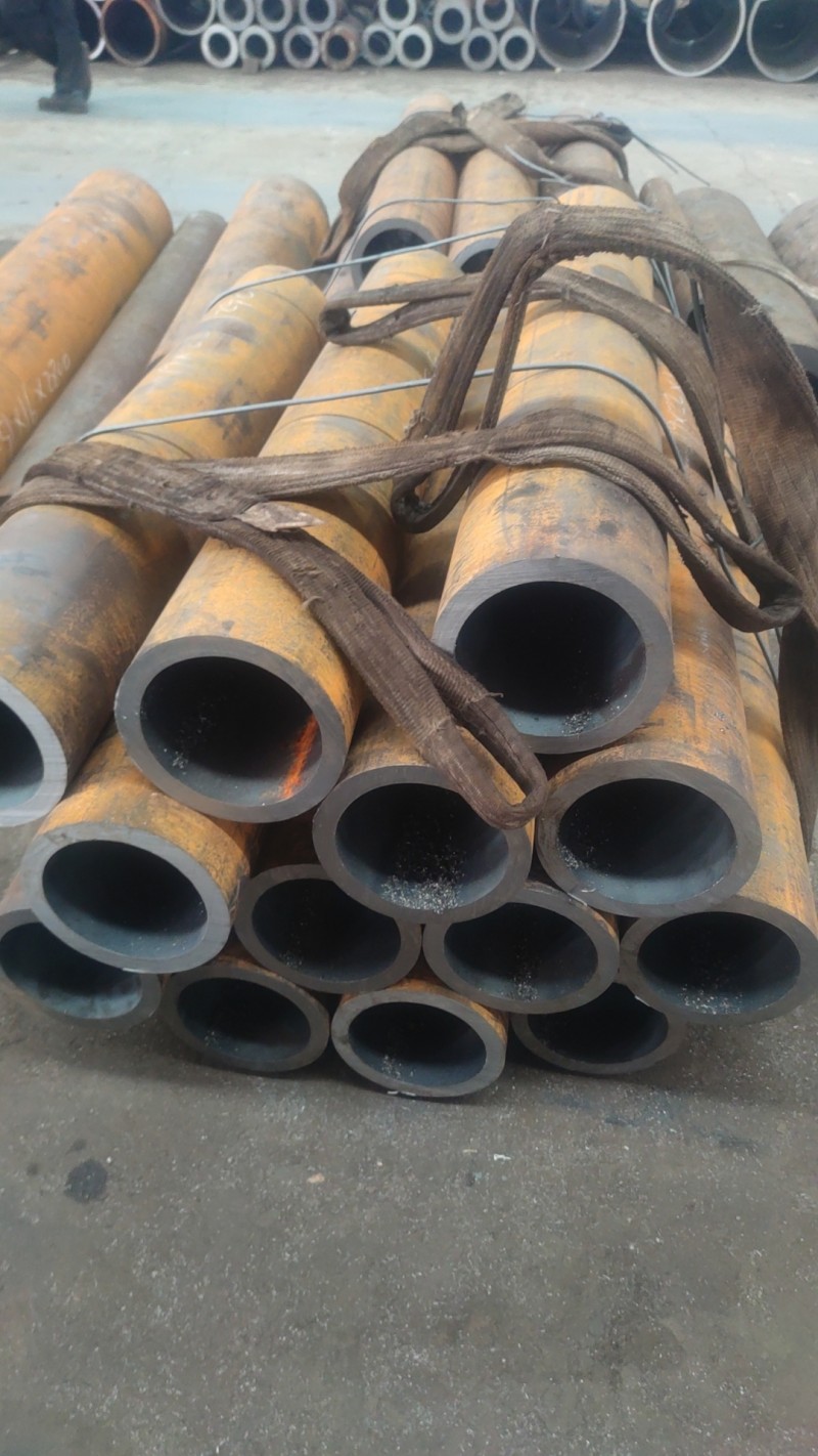 陆良陆良陆良15CrMoG无缝钢管切割